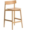 Dřevěná barová židle Kave Home Evera 66 cm s opěradlem