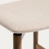Hnědá dřevěná barová židle Kave Home Evera 67 cm s čalouněným sedákem a opěradlem -fv-interier-25