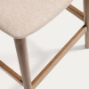 Hnědá dřevěná barová židle Kave Home Evera 67 cm s čalouněným sedákem a opěradlem -fv-interier-25
