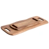 Dřevěné servírovací prkénko Kave Home Zeun 60 x 30 cm