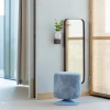 Světle modrý bouclé otočný taburet Islen Ø 39 cm -fv-interier-25