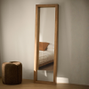 Dřevěné stojací zrcadlo Kave Home Vatro 181 x 52cm -fv-interier-25